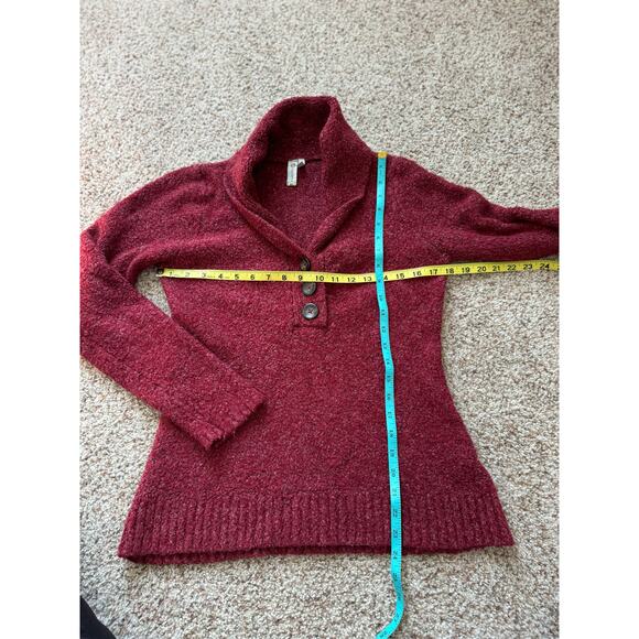 WOOBY red sweater, Wool Blend, 1/3 button up, size medium - Picture 5 of 8